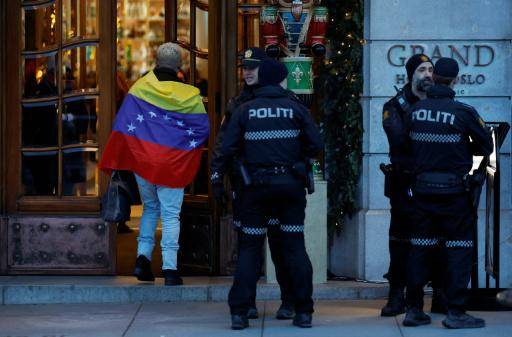 Machado, en paradero desconocido a horas de la entrega del Nobel