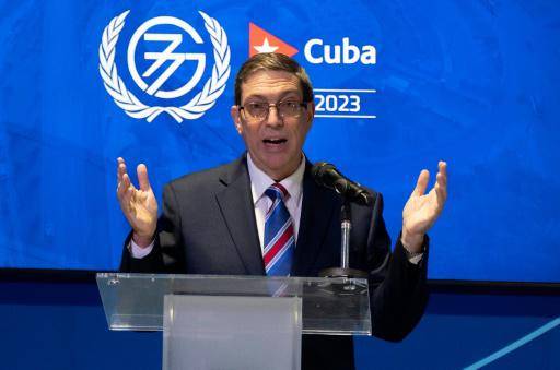 El ministro cubano de Relaciones Exteriores, Bruno Rodríguez, habla durante una rueda de prensa el 13 de septiembre de 2023 en La Habana