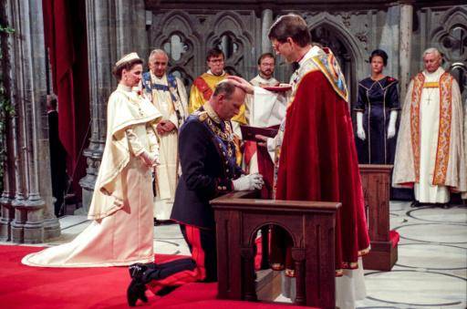 Una Noruega en duelo abre una nueva era bajo el reinado de Haakon VIII