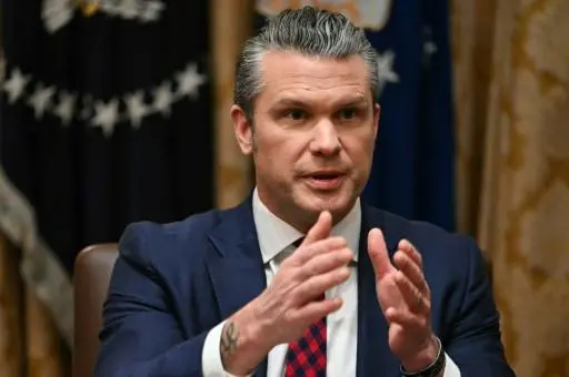 Pete Hegseth, secretario de Defensa, habla durante una reunión del gobierno de EEUU en la Casa Blanca, el 2 de diciembre de 2025 en Washington