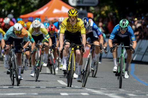 El ciclista británico Matthew Brennan se impone en la quinta y última etapa del Tour Down Under, en Adelaida, Australia, el 25 de enero de 2026
