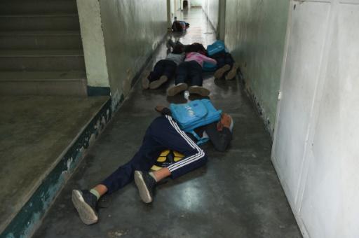 Escuelas contra balas: simulacros antitiroteos en zonas pobres de Venezuela