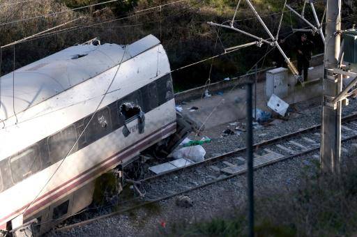 El jefe de gobierno español promete absoluta transparencia sobre las causas del accidente ferroviario