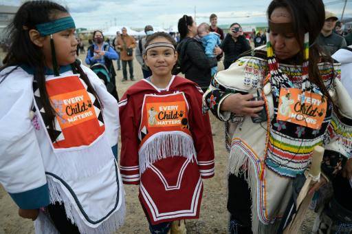 Canadá pagará a indígenas más de USD 2.000 millones por abusos