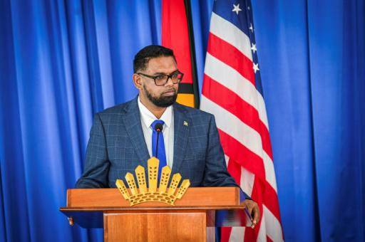 Guyana se planta en zona reclamada por Venezuela y estudia presencia militar extranjera