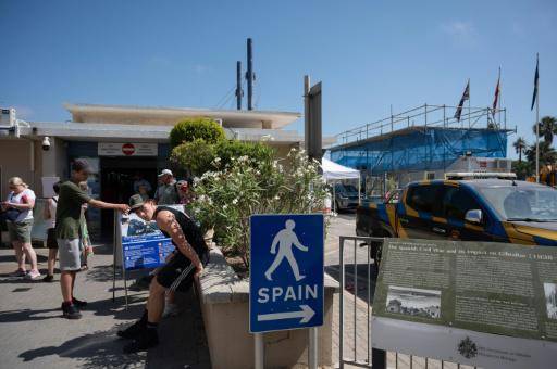 Gibraltar entra en una nueva era con la eliminación de los controles fronterizos con España