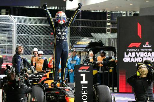 Verstappen y su remontada para llegar con opciones a la recta final