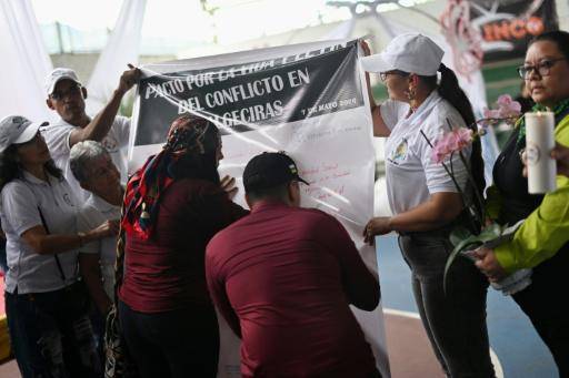 Diálogo o guerra: elección dividida en Colombia a la sombra de la violencia contra exguerrilleros