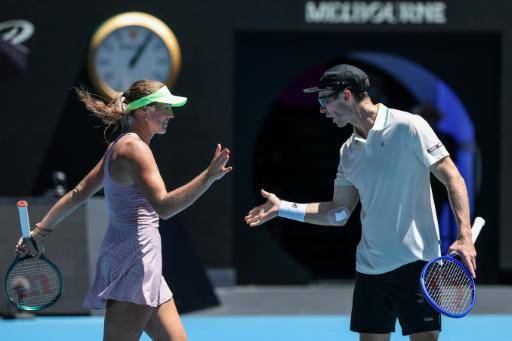 Australianos Olivia Gadecki y John Peers revalidaron el título de dobles mixtos del Abierto de Australia el 30 de enero de 2026 en Melbourne