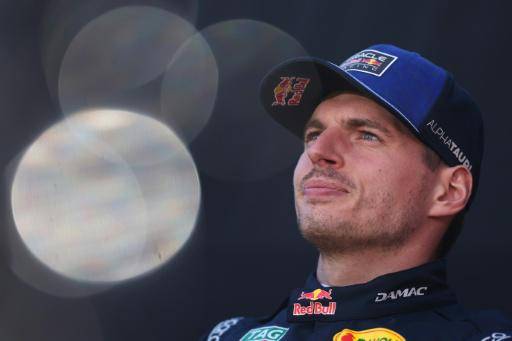 El piloto neerlandés de Red Bull, Max Verstappen, posa antes del inicio del Gran Premio de Australia de Fórmula 1, en el circuito Albert Park de Melbourne el 5 de marzo de 2026