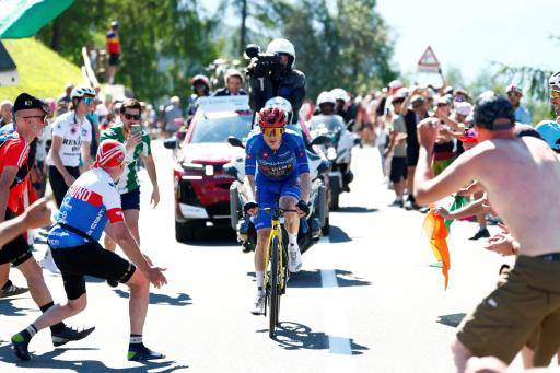 El corredor danés del Team Visma Lease a Bike, Jonas Vingegaard, durante los últimos kilómetros de ascensión de la 14ª etapa del Giro de Italia 2026, entre Aosta y Pila (noroeste de Italia), el 23 de mayo de 2026