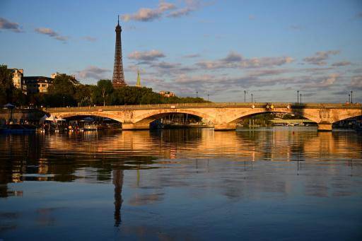 El río Sena a su paso por el centro de París, el 20 de agosto de 2023