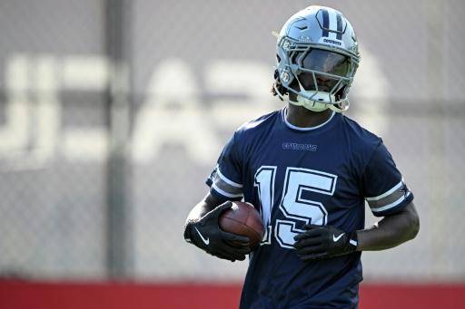 Derion Kendrick, cornerback de los Dallas Cowboys, durante una sesión de prácticas del equipo de la NFL en el centro de entrenamientos del Flamengo, en el barrio de Vargem Grande, en Rio de Janeiro, el 25 de septiembre de 2026