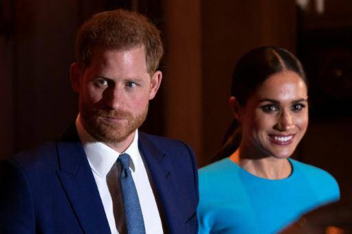 El Duque de Sussex llegó a Reino Unido con su esposa Meghan y sus dos hijos
