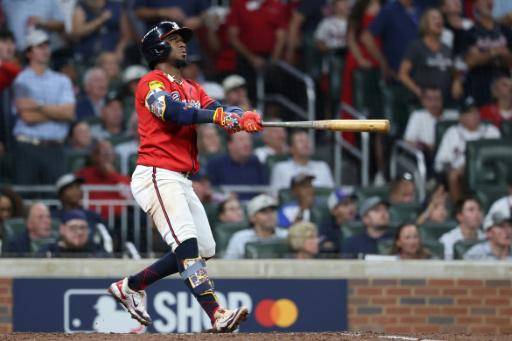 Bravos eliminan a los Filis y se citan con los Dodgers en playoffs