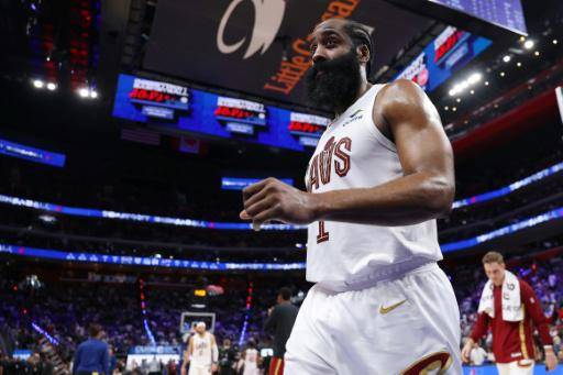 Arrestan a James Harden en Houston por porte ilegal de arma