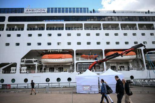 Francia confirma la gastroenteritis en un crucero y levanta parcialmente el confinamiento