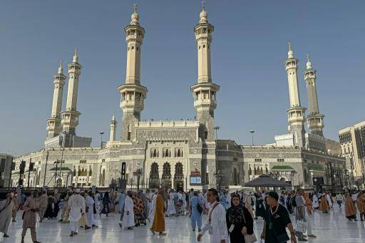 Pese a la guerra, la peregrinación a La Meca atrae a más extranjeros que en 2025