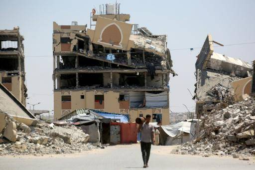 Bombardeos israelíes dejan dos muertos en Gaza, incluido un alto mando policial