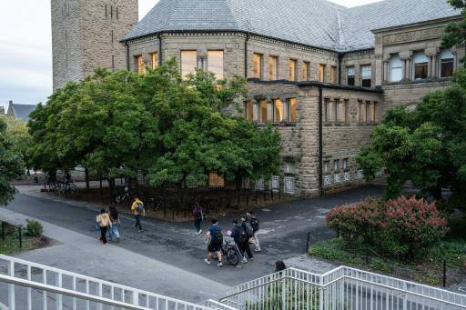 Los estudiantes de la universidad de Cornell han protestado por el manejo que se dio a una presunta violación grupal en 2024.