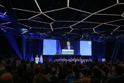 El jefe de la ONU llama a gobernar la IA para no improvisar el futuro de la humanidad