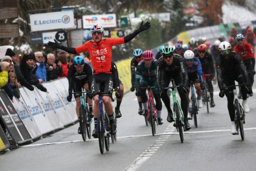 El ciclista francés Dorian Godon se impone en la séptima etapa de la carrera París-Niza el 14 de marzo de 2026 en Isola-Village, Francia