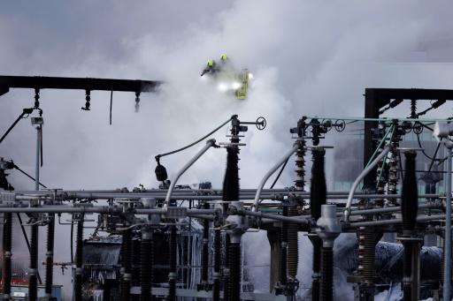 Cierre del aeropuerto londinense de Heathrow por incendio causa perturbaciones en tráfico mundial