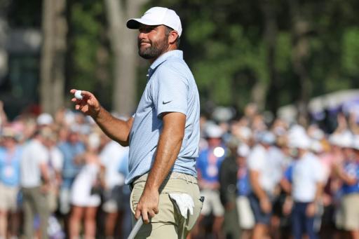 El estadounidense Scottie Scheffler reacciona a su putt en el green del hoyo 18 durante la ronda final del Campeonato FedEx St. Jude 2026 en el TPC Southwind, en Memphis, Tennessee, el 16 de agosto de 2026