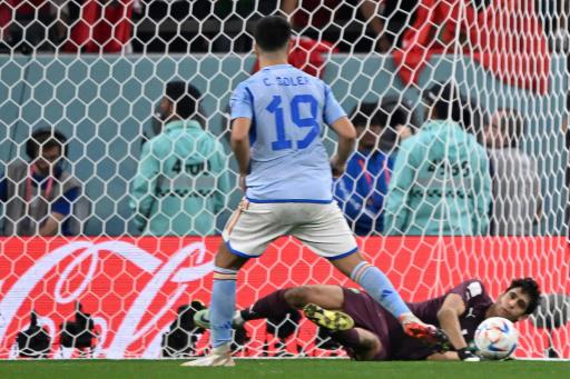 España se estrella ante Bono y Marruecos hace historia al pasar a cuartos