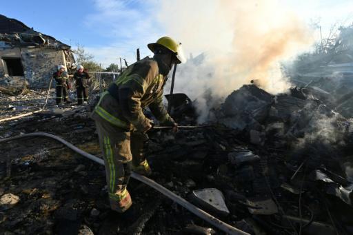 Rusia insta a diplomáticos y extranjeros a abandonar Kiev y anuncia ataques masivos