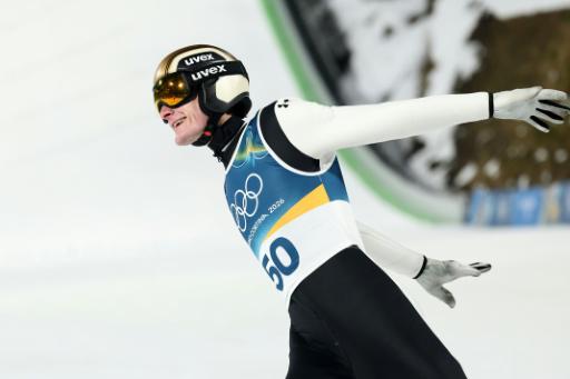 El esloveno Domen Prevc durante la ronda final del concurso olímpico de saltos de esquí en trampolín grande, donde fue el campeón. En Predazzo (norte de Italia), el 14 de febrero de 2026
