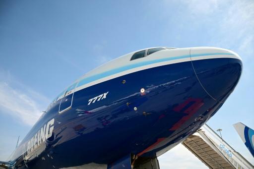EEUU compra aviones Boeing para deportar a migrantes