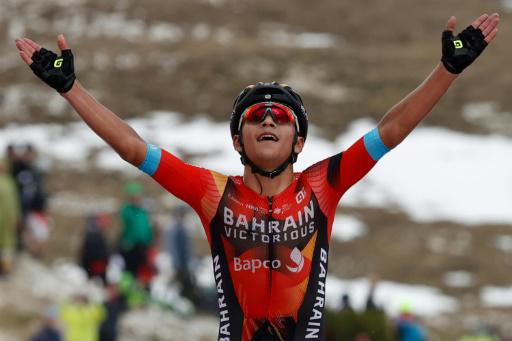 Buitrago gana la etapa reina del Giro, Thomas resiste con la 'maglia rosa'