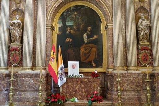 Qué se sabe de la muerte del papa, su funeral y el cónclave