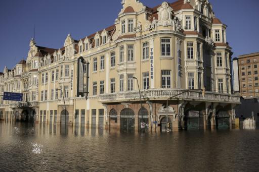 Una calle inundada en el centro histórico de Porto Alegre, estado de Rio Grande do Sul, Brasil, el 14 de mayo de 2024