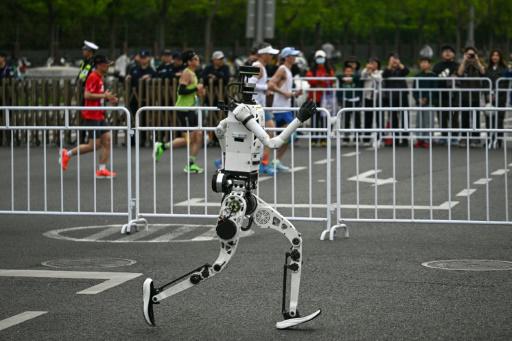 Terminator versión Usain Bolt: los robots baten a los humanos en Pekín