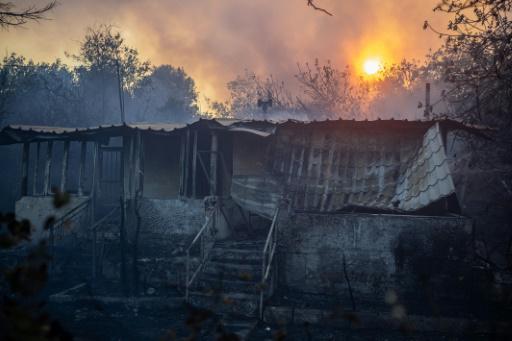 Grecia recibe ayuda de la UE para combatir incendios forestales
