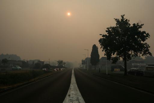Más de 160.000 evacuados por los incendios que arrasan España y Francia