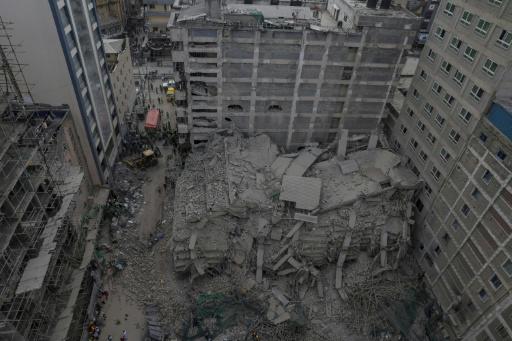Un edificio de varias plantas se derrumba en Nairobi y se temen víctimas