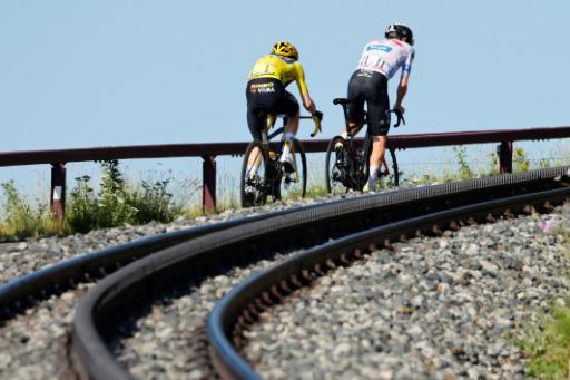 Pogacar y Vingegaard, el fuego y el hielo pugnan por el Tour de Francia