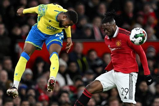 Manchester United será el rival del Newcastle en final de Copa de la Liga