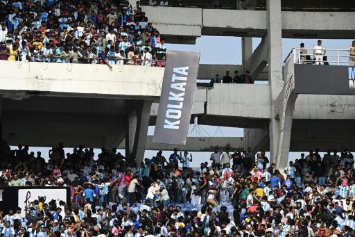 La visita de Messi a un estadio de Calcuta concluye con disturbios