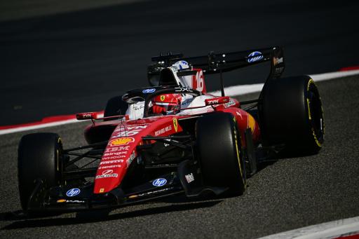 El piloto monegasco de Ferrari, Charles Leclerc, al volante de su monoplaza en los ensayos de pretemporada en el circuito de Sakhir, en Baréin, el 20 de febrero de 2026