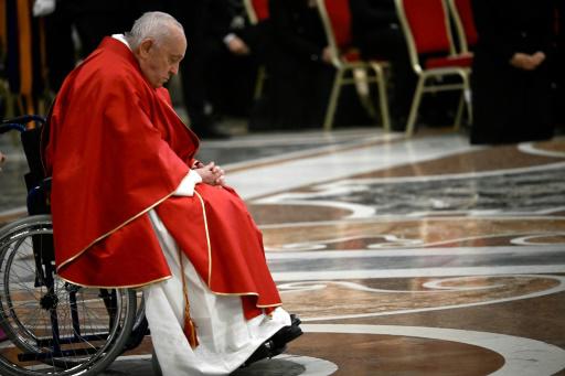 El papa presidirá la vigilia pascual en medio de preocupaciones por su ...
