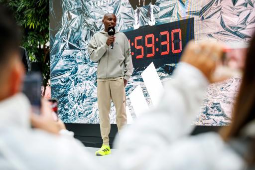 No hay límites: el plusmarquista de maratón Sawe quiere bajar de 1h59