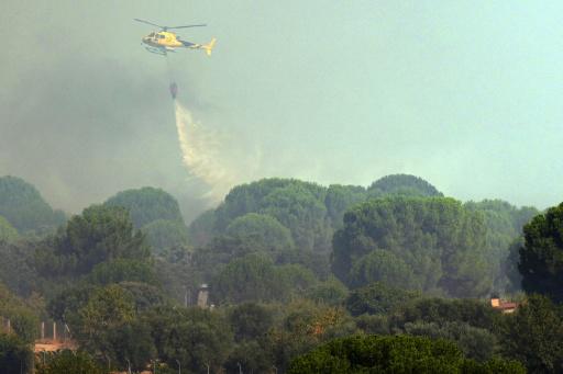 El fuego asedia Burdeos y sigue sin control en España
