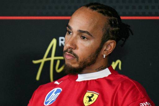El piloto británico Lewis Hamilton durnte una conferencia de prensa en el marco del GP de Estados Unidos, en el circuito de las Américas, en Austin, Texas, el 16 de octubre de 2025