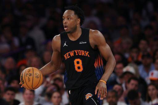 OG Anunoby (#8), de los New York Knicks, en acción durante el quinto partido de la primera ronda de los playoffs de la Conferencia Este de la NBA ante los Atlanta Hawks en el Madison Square Garden de Nueva York, el 28 de abril de 2026.
