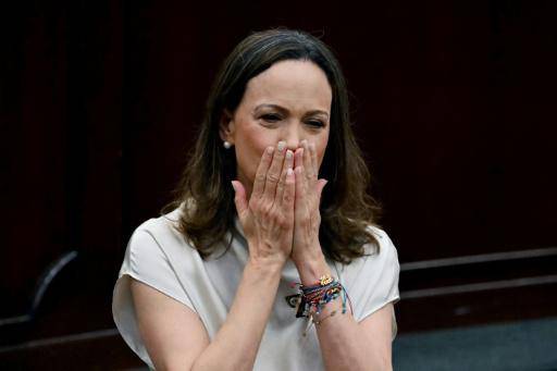La líder opositora venezsolana María Corina Machado pronuncia un discurso en la Asamblea Nacional panameña, en Ciudad de Panamá, el 25 de mayo de 2026