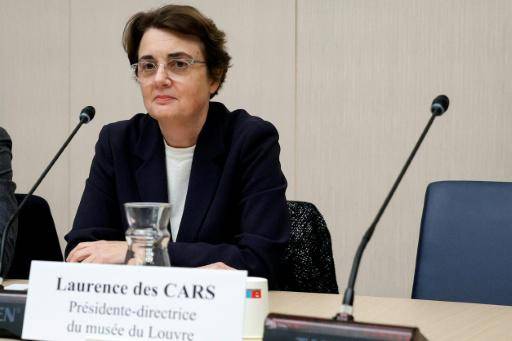 Laurence des Cars, presidenta del museo del Louvre, antes de una comparecencia ante la Comisión de Cultura del Senado francés, el 17 de diciembre de 2025 en París